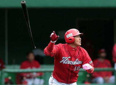 2010年には61試合の出場ながら14本塁打を放った岩本貴裕