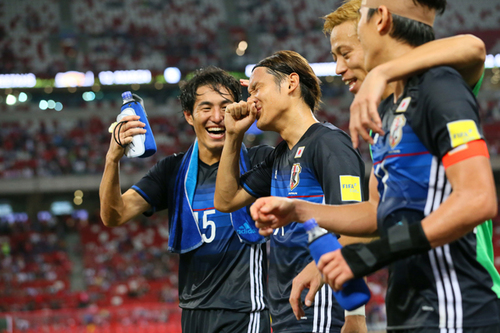 シンガポール戦に勝利、喜びの表情を見せる日本代表