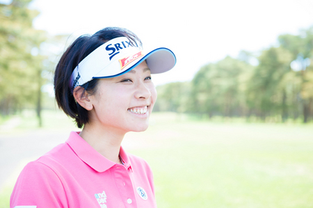 プレイ中とは違って、インタビュー中は終始笑顔が絶えなかった森田理香子。