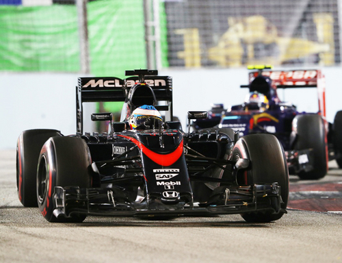 シンガポールGPでは２台ともリタイアに終わったマクラーレン・ホンダ
