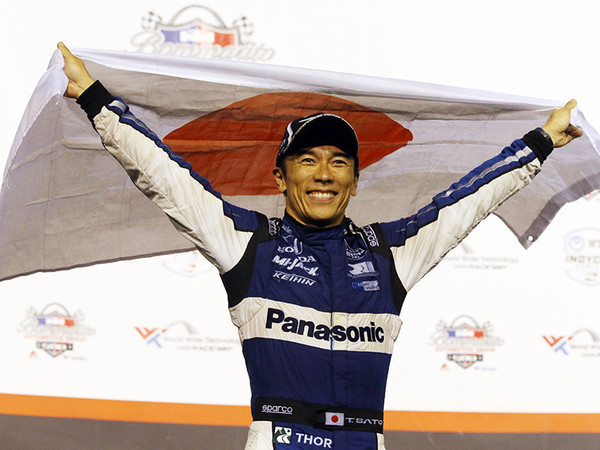  インディカー・シリーズ第15戦ゲイトウェイで今季２勝目を挙げた佐藤琢磨