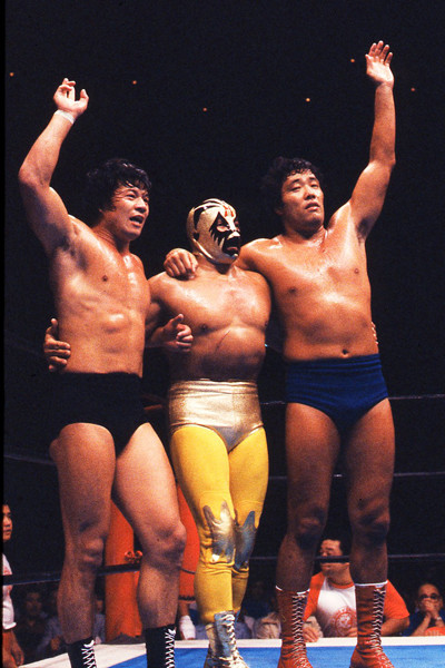 1979年８月の「夢のオールスター戦」でトリオを組んだ（左から）藤波、マスカラス、鶴田