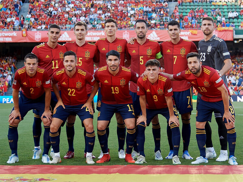 スペイン代表、ネーションズリーグ・ポルトガル戦のスターティングメンバースペイン代表は欧州でもトップのボール支配率で相手を圧倒。カタールＷ杯で日本代表につけ入る隙はあるか＞＞　　photo by Getty Images