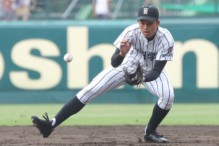 昨年夏の甲子園では「４番・一塁手」として出場した九州学院の村上宗隆