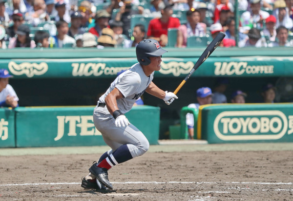 プロ注目の外野手、横浜高の４番・増田珠