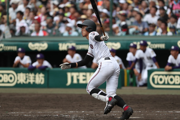 夏の甲子園で史上最多となる６本塁打を放った広陵・中村奨成