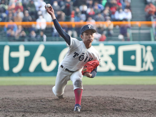 静岡高との試合で146キロをマークした大阪桐蔭の２年生・根尾昂