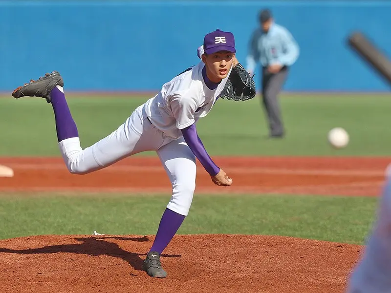 神宮大会で輝いた怪物候補の1年3人 各自のバックグラウンドも面白い 高校野球他 集英社のスポーツ総合雑誌 スポルティーバ 公式サイト Web Sportiva 神宮大会で輝いた怪物候補の1年3人 各自のバックグラウンドも面白い 高校野球他 集英社のスポーツ総合雑誌 スポルティーバ 公式サイト Web Sportiva