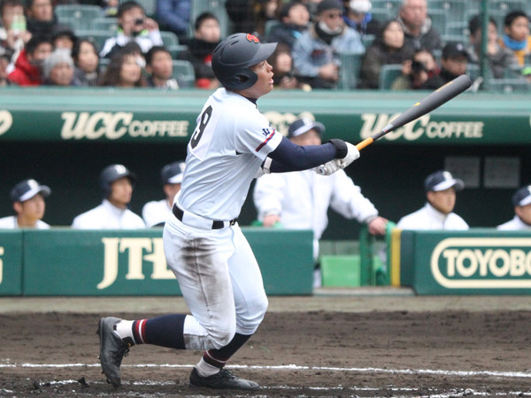 初戦の札幌第一戦で２本塁打を放った「山梨のデスパイネ」こと野村健太