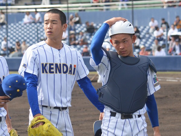 昨年秋の関東大会を制した健大高崎の下慎之介と戸丸秦吾の群馬出身バッテリー