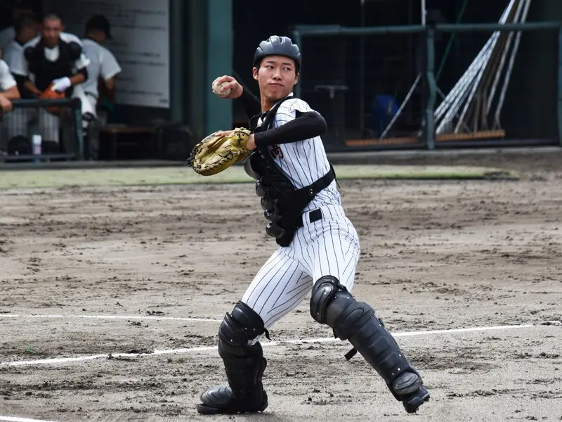 9球団のスカウトが静岡に集結 中村奨成より強肩の捕手 とは何者だ 高校野球他 集英社のスポーツ総合雑誌 スポルティーバ 公式サイト Web Sportiva 9球団のスカウトが静岡に集結 中村奨成より強肩の捕手 とは何者だ 高校野球他 集英社のスポーツ総合雑誌 スポルティーバ 公式サイト Web Sportiva