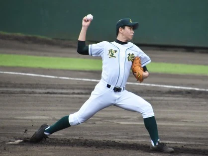 ヤクルト長谷川宙輝の母校にまた大器。控え外野手→本格派右腕へ変身