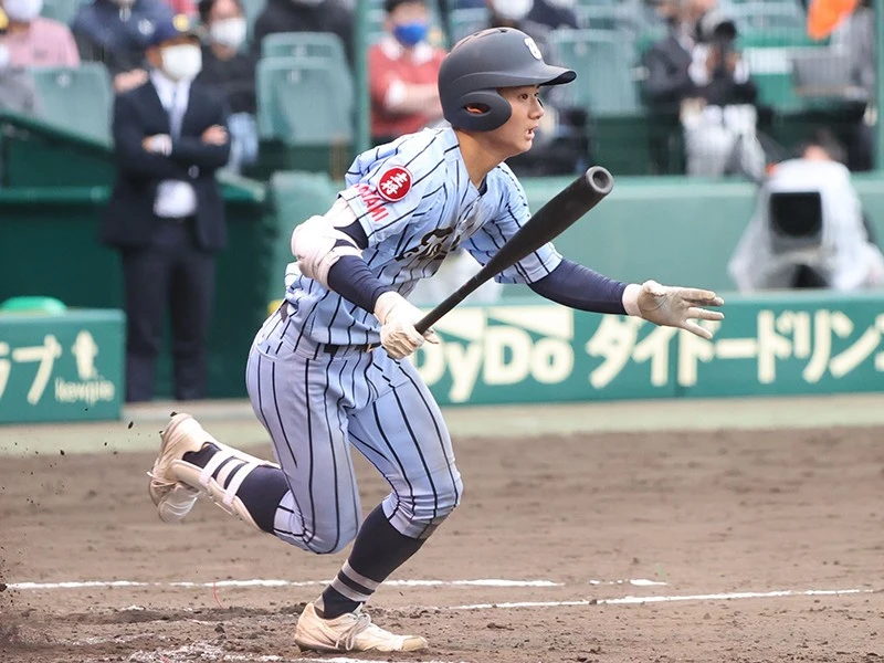 振り返れば大塚瑠晏 東海大相模を救ったフィールドの軽業師の超絶守備 高校野球他 集英社のスポーツ総合雑誌 スポルティーバ 公式サイト Web Sportiva