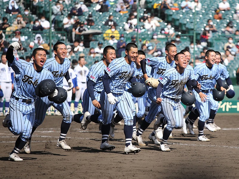 ギリギリの出場 主将離脱 父子鷹 東海大相模が劇的ストーリーで10年ぶりの優勝 高校野球他 集英社のスポーツ総合雑誌 スポルティーバ 公式サイト web sportiva