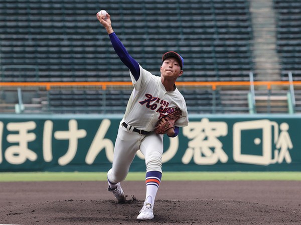 投打でチームのベスト８入りに貢献した神戸国際大付の阪上翔也