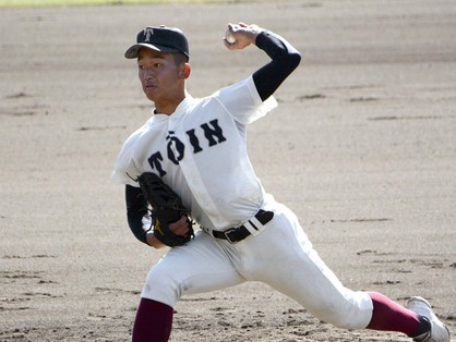 王者陥落のピンチを救った大阪桐蔭の1年生左腕。「負けたことがない」男・前田悠伍とは何者だ？