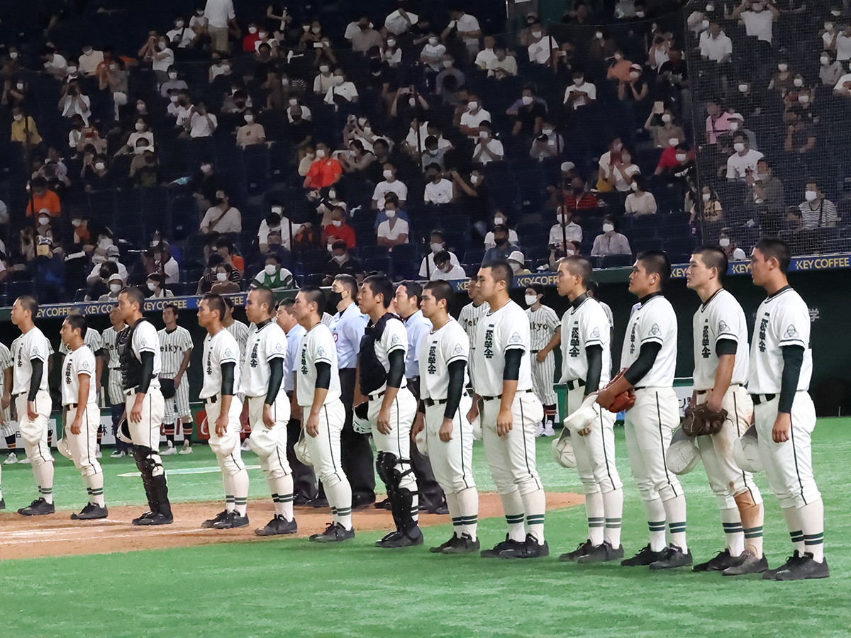 高校野球史上初の東京ドーム開催。選手たちは何を思い、監督たちはどう対策を立てたのか