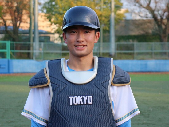 東京大学野球部主将の松岡泰希捕手。自身最後のシーズンへ挑む