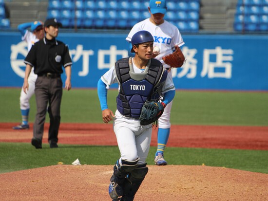 東京大学野球部で主将としてチームを引っ張る松岡泰希捕手