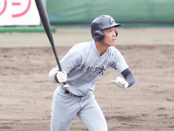 今夏の京都大会で４本塁打を放った京都外大西の西村瑠伊斗