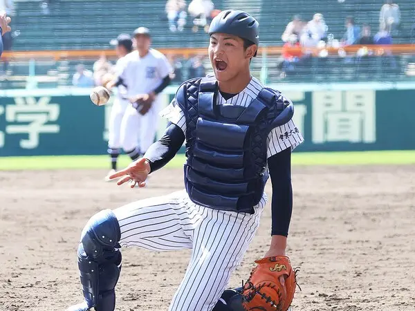 スカウトから「指名確実」と評価された常葉大菊川の鈴木叶
