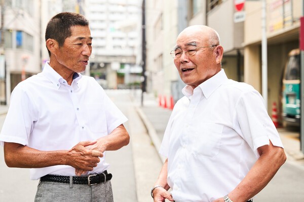 前田氏は現在74歳、中村氏は77歳