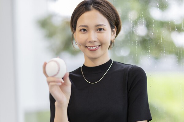 高校野球取材を続けているフリーアナウンサーのヒロド歩美さん