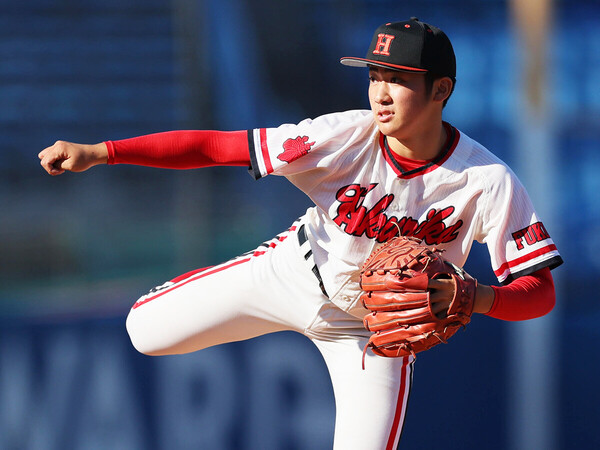 福井大会はすべてリリーフで登板した北陸の竹田海士　photo by Sankei Visual