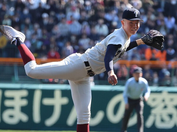 大阪大会決勝で15奪三振の快投を演じた大阪桐蔭・森陽樹　photo by Ohtomo Yoshiyuki