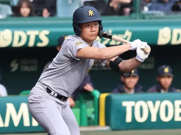今年春のセンバツでも活躍した青森山田・對馬陸翔　photo by Ohtomo Yoshiyuki
