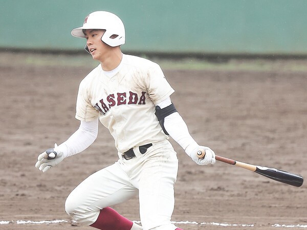西東京大会で２本塁打を放った早稲田実業・宇野真仁朗　photo by Sankei Visual