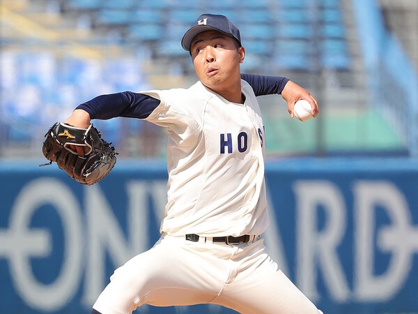 法政大の左腕・吉鶴翔瑛　photo by Sankei Visual