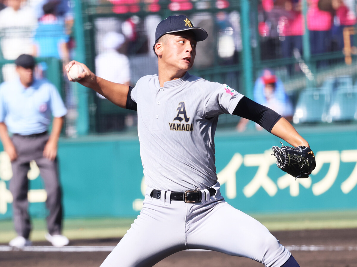 【夏の甲子園】凛々しい目、ツーブロックのヘアスタイルに太い声...青森山田の152キロ右腕・関浩一郎にスター誕生の予感