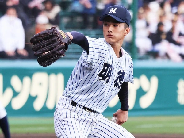 昨年夏の甲子園でも好投した明徳義塾・池﨑安侍朗　photo by Ohtomo Yoshiyuki