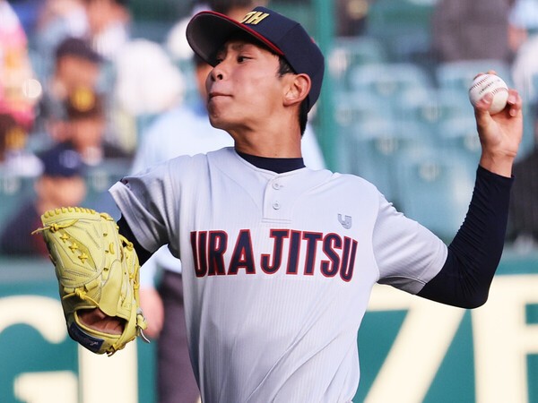 選抜で18イニング連続無失点を記録するなど、ベスト４進出の立役者となった浦和実・石戸颯汰　photo by Ohtomo Yoshiyuki