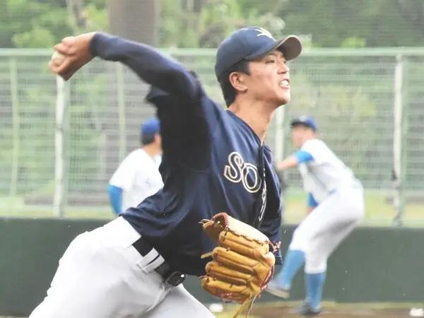 創価大の193センチ右腕・山崎太陽　photo by Kikuchi Takahiro