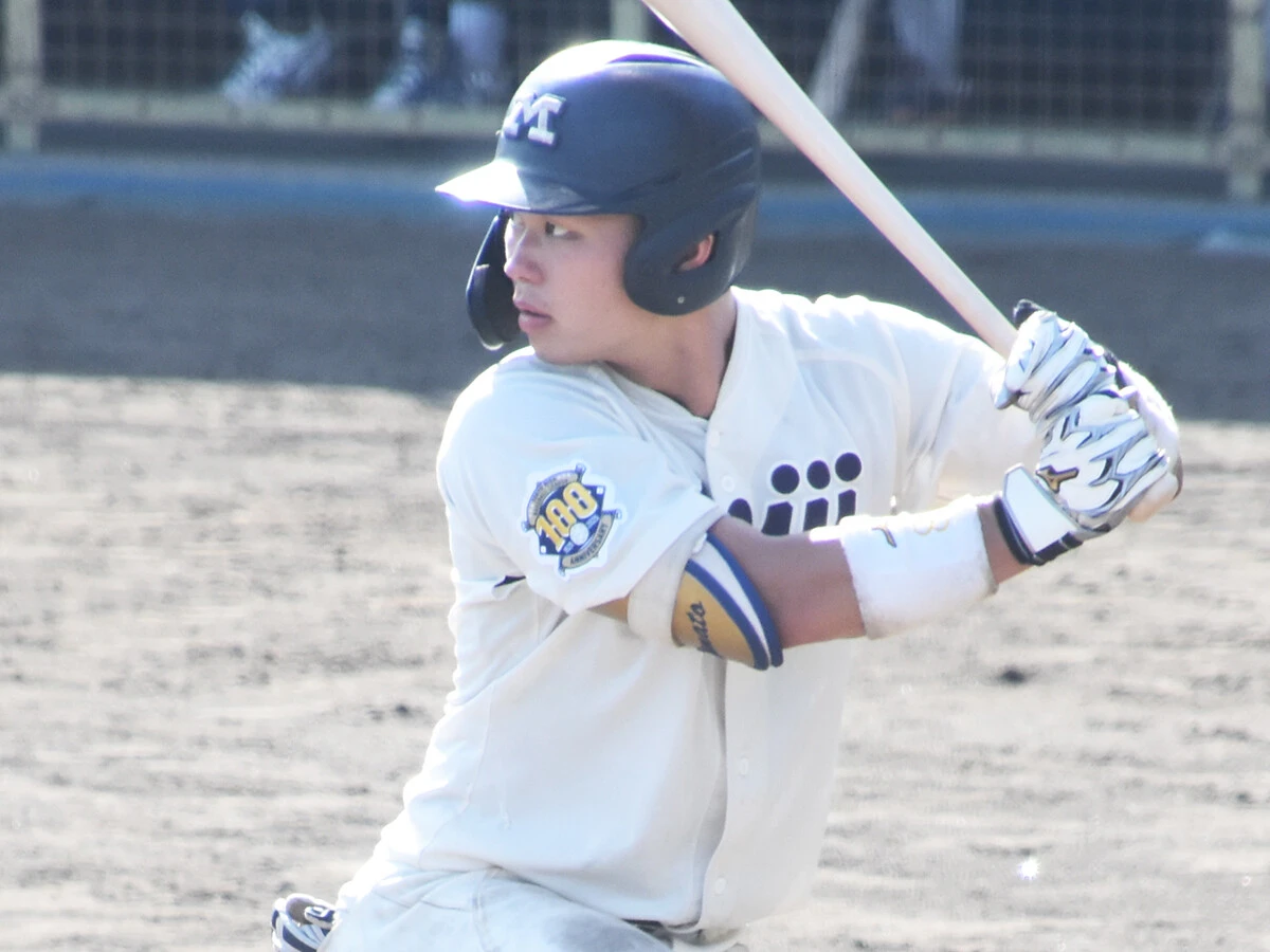 目標はヤクルト・丸山和郁超え！　 大学日本代表選出の明治大・榊原七斗の守備がエグい