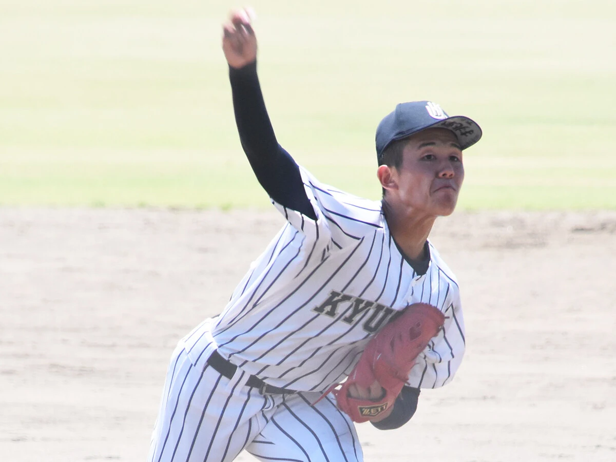 【高校野球】九州国際大付にとんでもない逸材 「背番号10」がシートノックで披露した異次元の強肩に球場騒然！