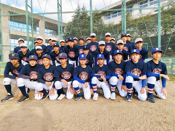 出雲での合同練習会に参加した選手、指導者たち　photo by Tanigami Shiro