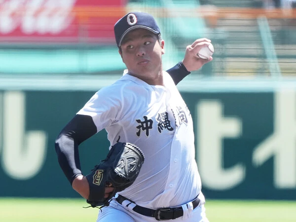 ２年春から３季連続甲子園出場となる沖縄尚学・末吉良丞　photo by Ryuki Matsuhashi