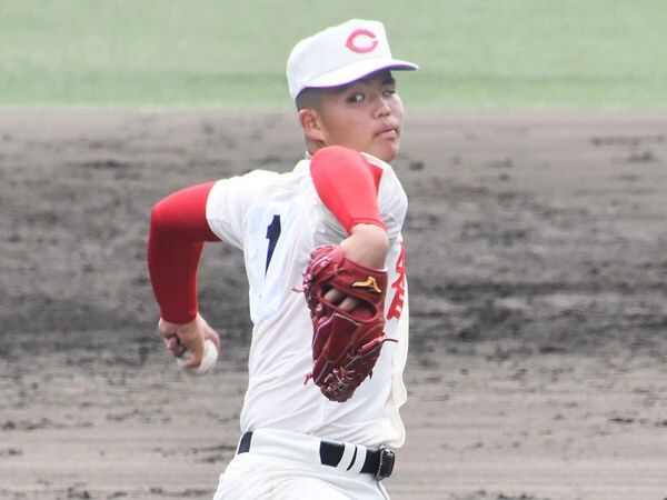 最速149キロを誇る智辯学園の左腕・杉本真滉　photo by Takahiro Kikuchi