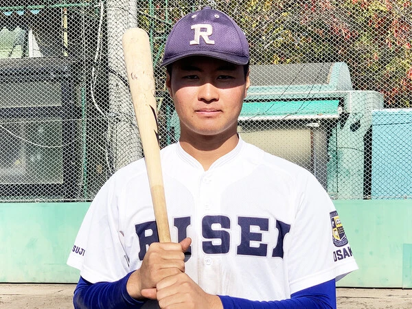 履正社の主将で４番を打つ辻竜乃介　photo by Katsuharu Uchida