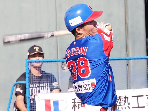 ルートインBCリーグの埼玉武蔵ヒートベアーズでプレーする坪井壮地　photo by Takahiro Kikuchi