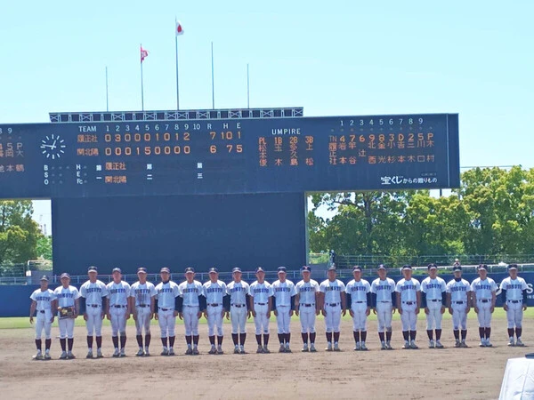 今年春の大阪大会で準優勝に輝いた関大北陽　photo by Shiro Tanigami
