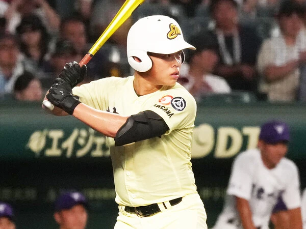 宿舎に水風呂をつくった無類のサウナ好き、英明の松本一心　photo by Ryuki Matsumoto