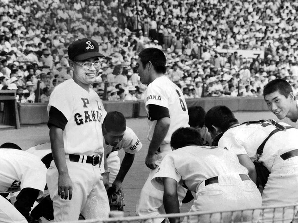 甲子園通算58勝を挙げたPL学園・中村順司監督　photo by Sankei Visual