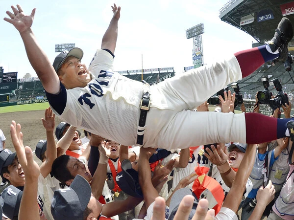 2012年には藤浪晋太郎らを擁し、春夏連覇を達成した大阪桐蔭・西谷浩一監督　photo by Kyodo News