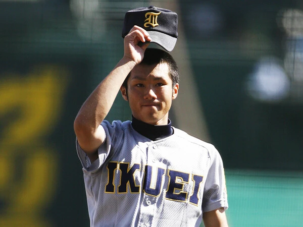 2007年の甲子園で155キロをマークした仙台育英の佐藤由規　photo by Sportiva