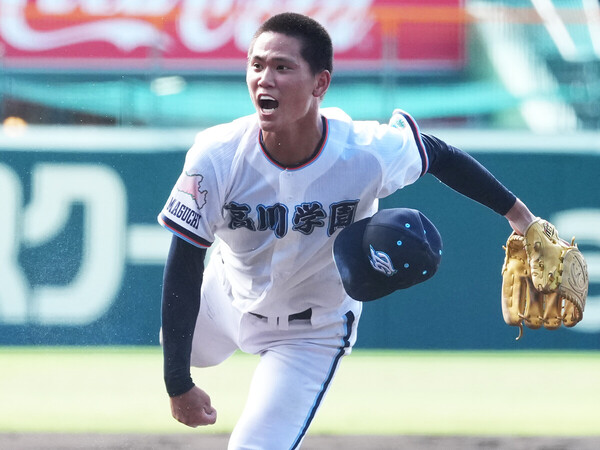 高岡商戦で１失点完投勝利を挙げた高川学園・木下瑛二　photo by Ryuki Matsuhashi