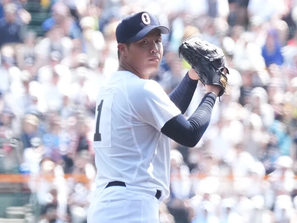 昨年夏の甲子園優勝投手、沖縄尚学の末吉良丞　photo by Ryuki Matsuhashi